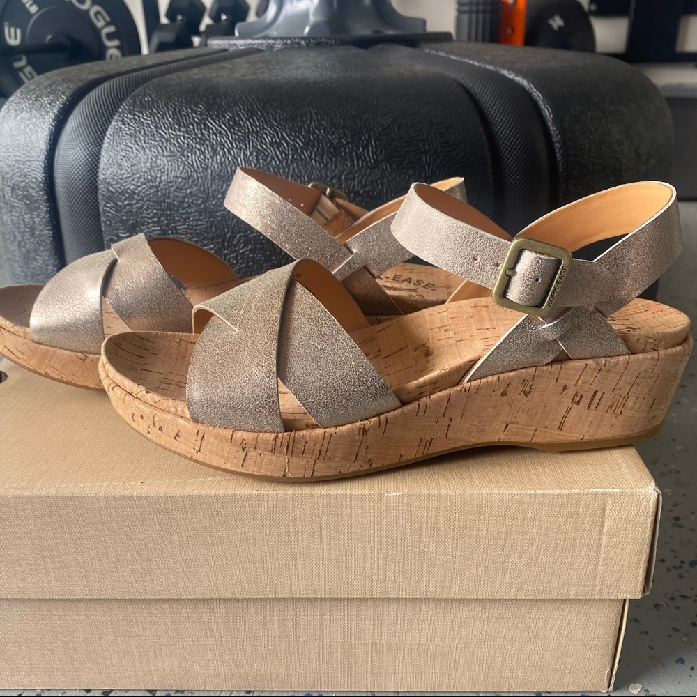 Kork-Ease “Myrna 2.0” gold and cork platform. Size 8. Never been worn.